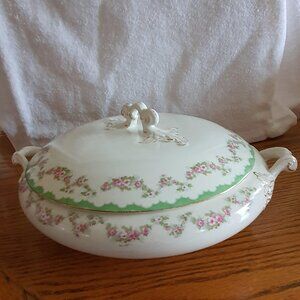 Antique John Maddock & Sons Royal Vitreous Covered serving Bowl with handles